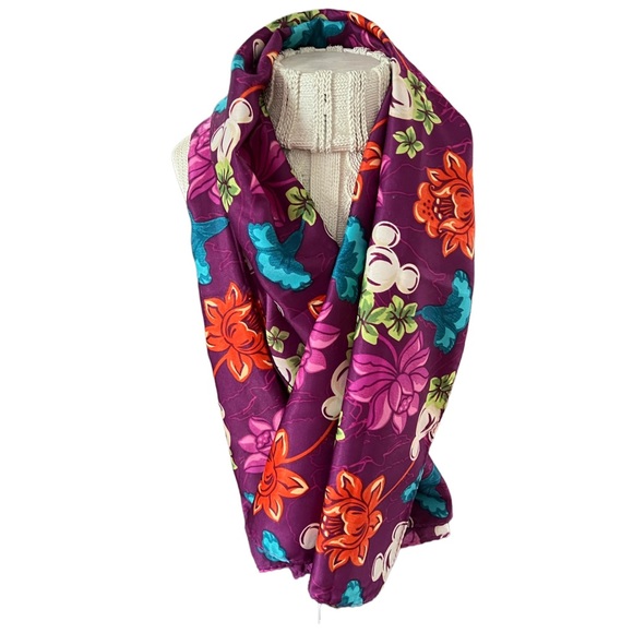 Authentic Disney scarf.  NWT 36x36.  Beautiful colors. - Picture 3 of 3